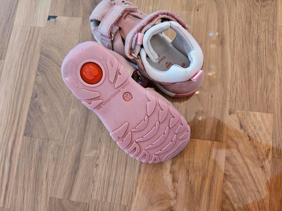 Sandalen für Mädchen gr. 23 in Kaufbeuren