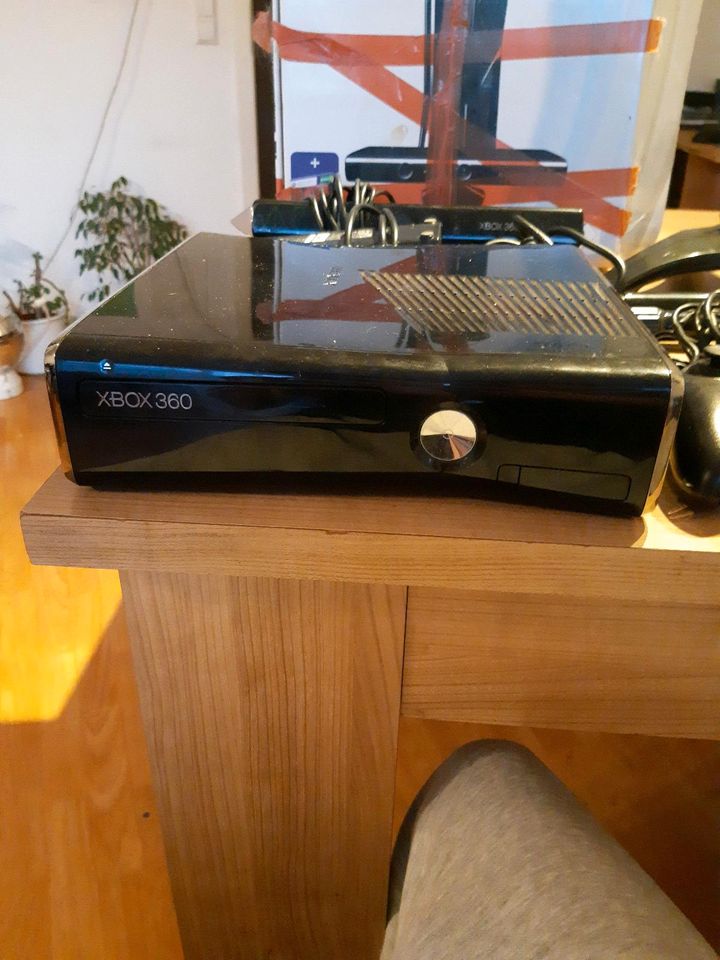 X box 360(inklusive OVP) in Stuttgart