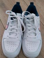 Sneaker Nike Court, Sportschuhe, Turnschuhe; Gr. 36,5 *TOP* Hessen - Maintal Vorschau