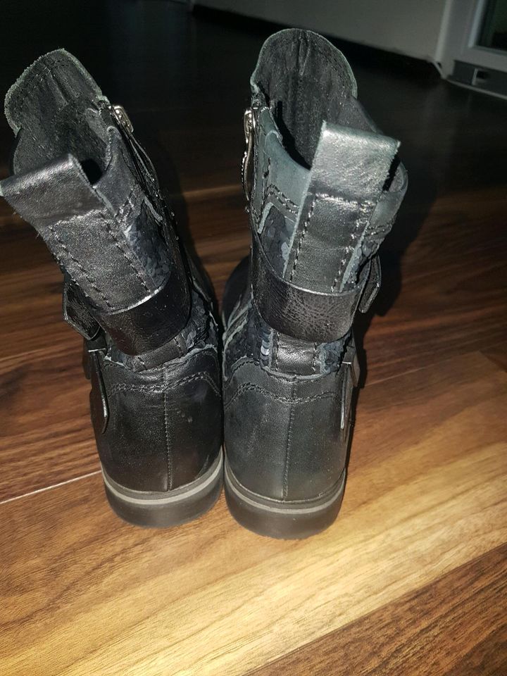 Tamaris Stiefeletten Boots mit Pailletten Gr. 39 in Horgenzell