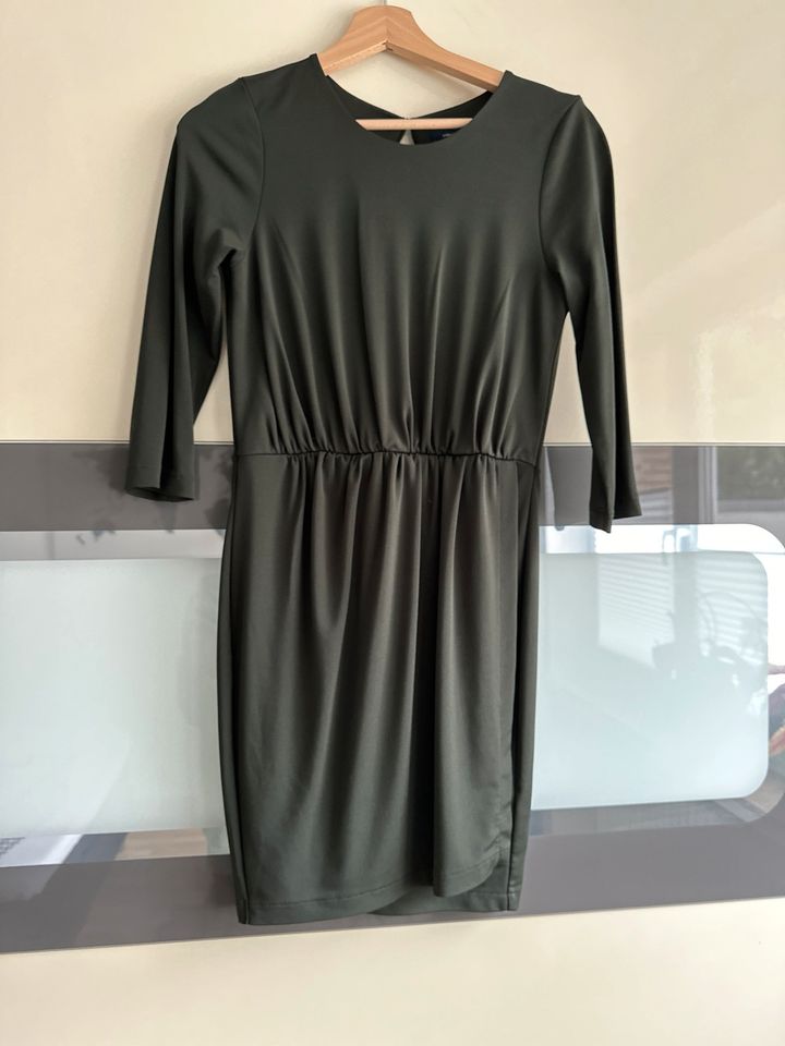 Kleid French Connection xs in Osnabrück