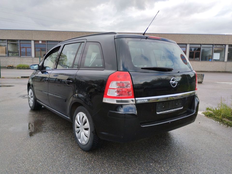 Opel Zafira B Innovation 7-Sitzer in Lahr (Schwarzwald)