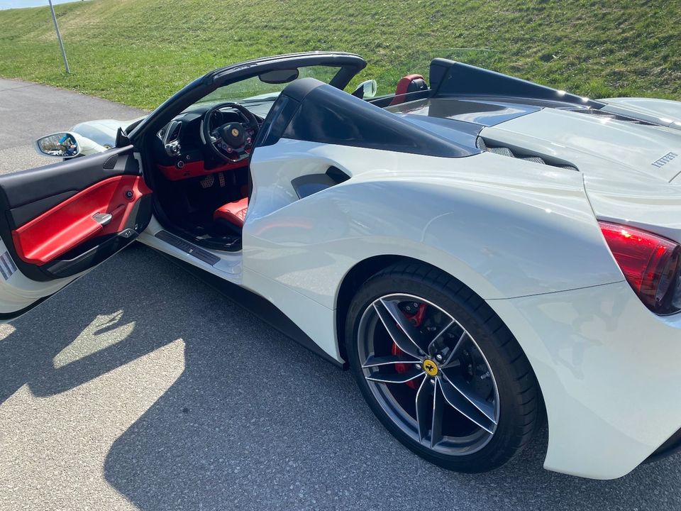 Ferrari 488 Spider Spider in Passau