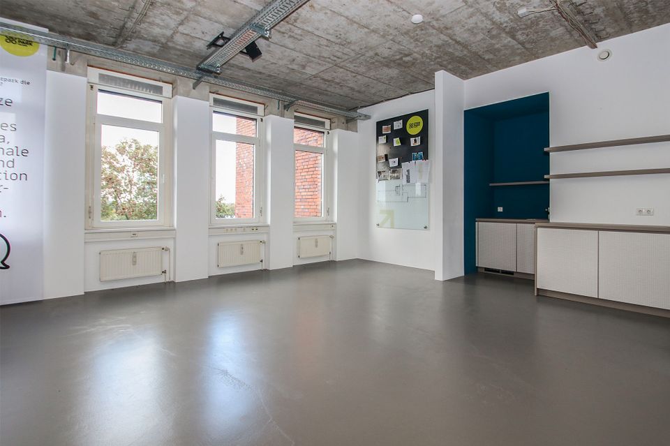 Büro im puristischen Loft-Style in Hilden