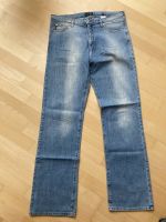 AJ Armani Jeans hellblau Gr. W31 boot cut München - Schwanthalerhöhe Vorschau