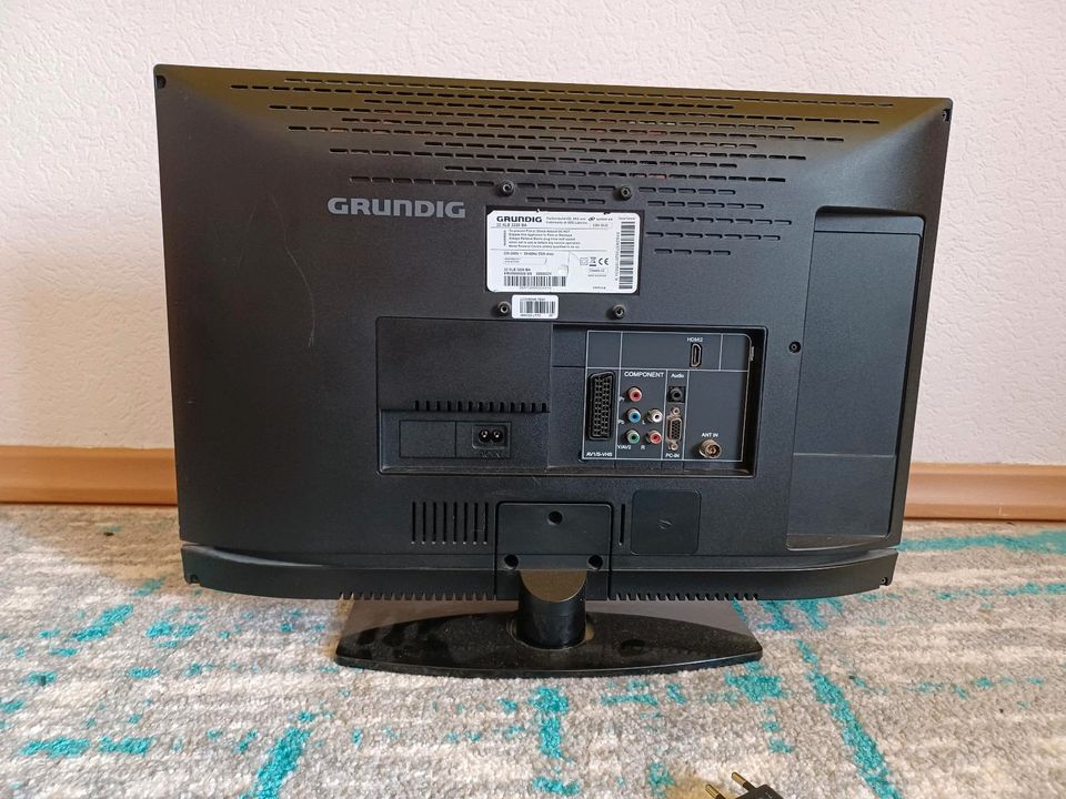 Grundig Fernseher 22zoll in Schlüchtern