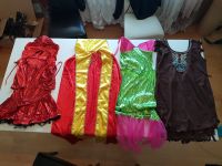 Faschings Outfits Multi Kiste x 11 plus Kopfbedeckungen Bayern - Sulzbach a. Main Vorschau