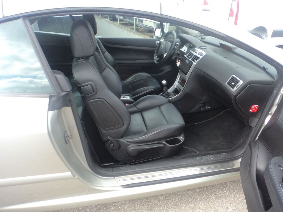 Peugeot 307 CC Cabrio-Sport Leder Navi Klimaautomatik in Landsberg (Lech)