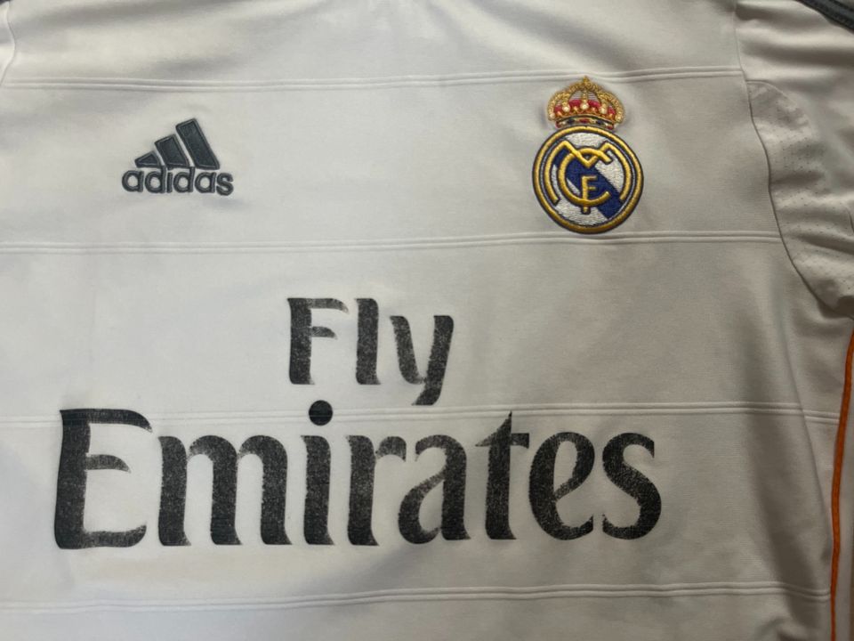 Real Madrid Trikot Adidas Gr. 164/176 in Radebeul