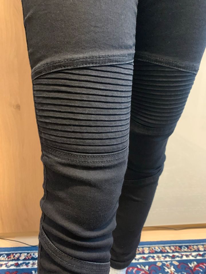 Calzedonia Jeggins Gr. 36 in München