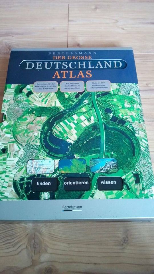 Der große Deutschland Atlas von Bertelsmann in Lauenförde