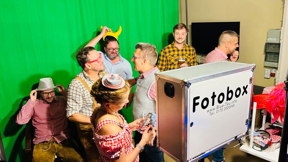 FOTOBOX mieten mit GreenScreen und 400 Bilder Fotodrucker. in Dessau-Roßlau