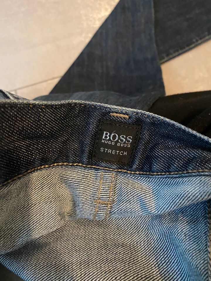 Hugo Boss Hose Stretch Gr 34 30 in Essen