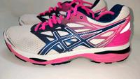 Asics Gel-Cumulus 18 Laufschuhe Gr. 41,6 NP 150€ Hamburg-Mitte - Hamburg Hamm Vorschau