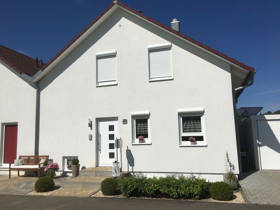 NEU Privatzimmer Apartment Ferienwohnung 48qm Dettingen TOP in Dettingen an der Erms