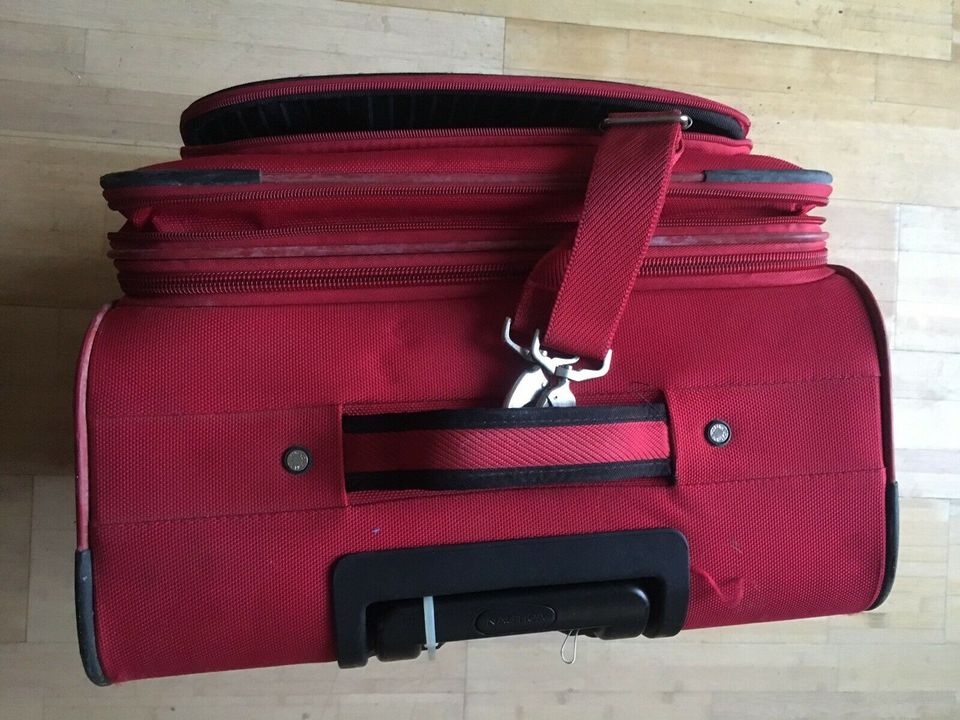 Top Marke Nautica Koffer Reisekoffer 63 42 27 suitcase rolls in Berlin