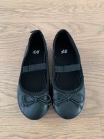 Elegante Ballerina, schwarz, Gr. 26/27; H&M; NEUWERTIG Bayern - Kissing Vorschau