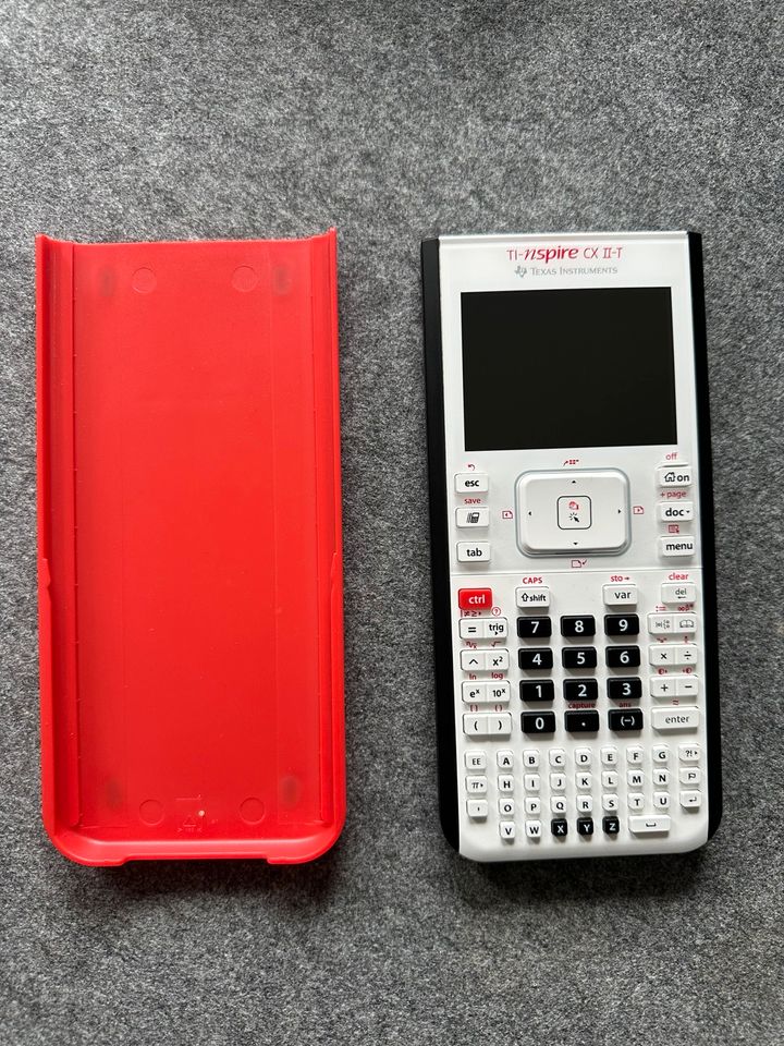 GTR Texas Instruments TI-nspire CX II-T mit Schutzcase und Buch in Bochum