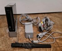 Nintendo Wii Konsole Schwarz mit Sensor und Kabeln Baden-Württemberg - Eppelheim Vorschau