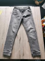 Zwei Schlupfjeans, Schlupfhosen, Pull on Jeans, Joggjeans Gr 146 Schleswig-Holstein - Oldendorf (Holstein) Vorschau