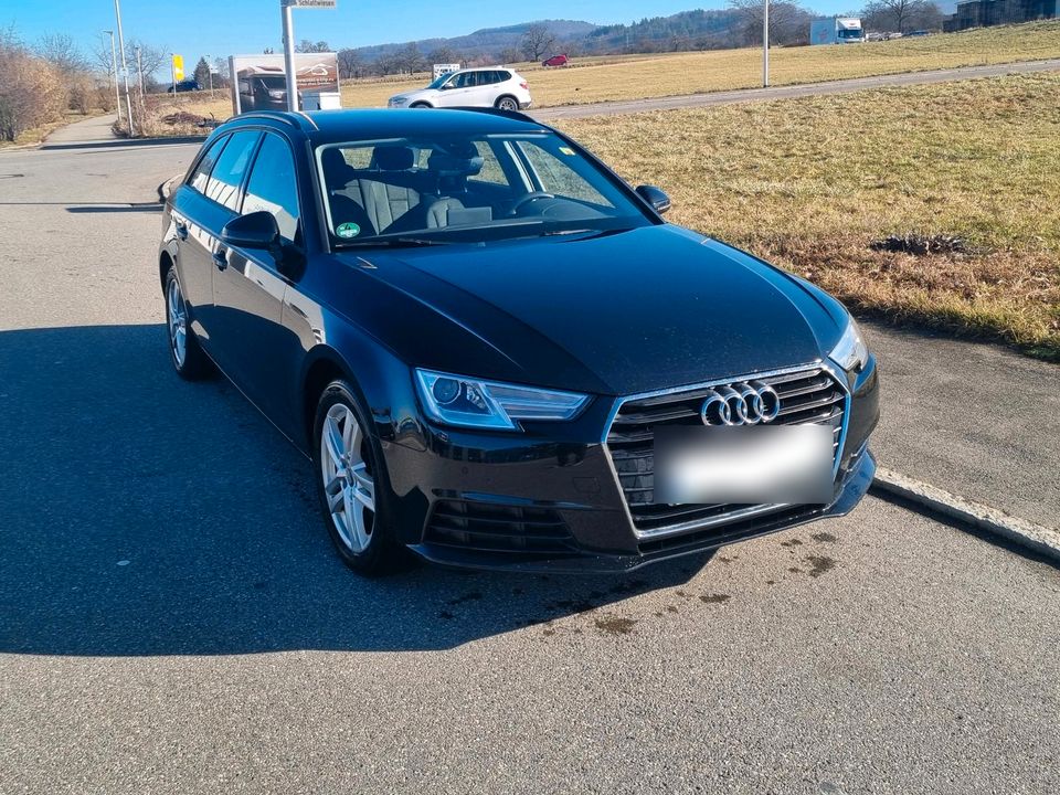 Audi A4 Avant, S-Tronic, schwenkbare Angängerkupplung in Nehren