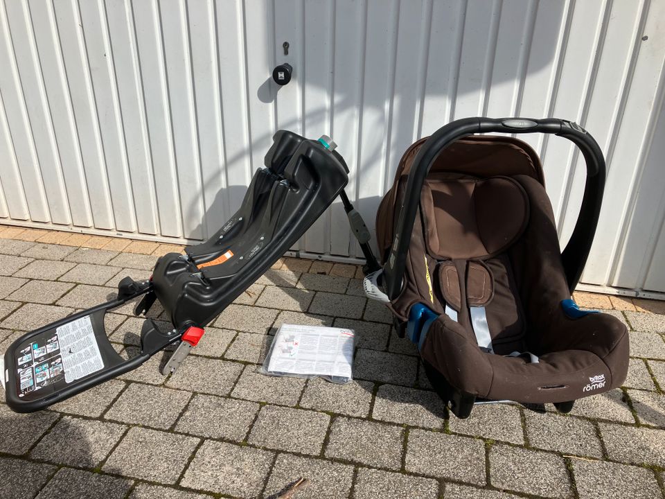 Kinderwagen Hartan Racer GTS & Römer Babyschale in Großobringen