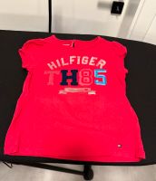 Tommy Hilfiger Mädchen T-Shirt pink gr. 104 (4 Jahre) Nordrhein-Westfalen - Lichtenau Vorschau