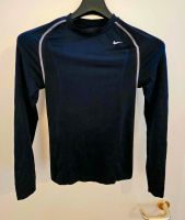 Nike Pro Shirt Seamless lange Ärmel dunkelblau Gr. S Hamburg-Nord - Hamburg Hohenfelde Vorschau