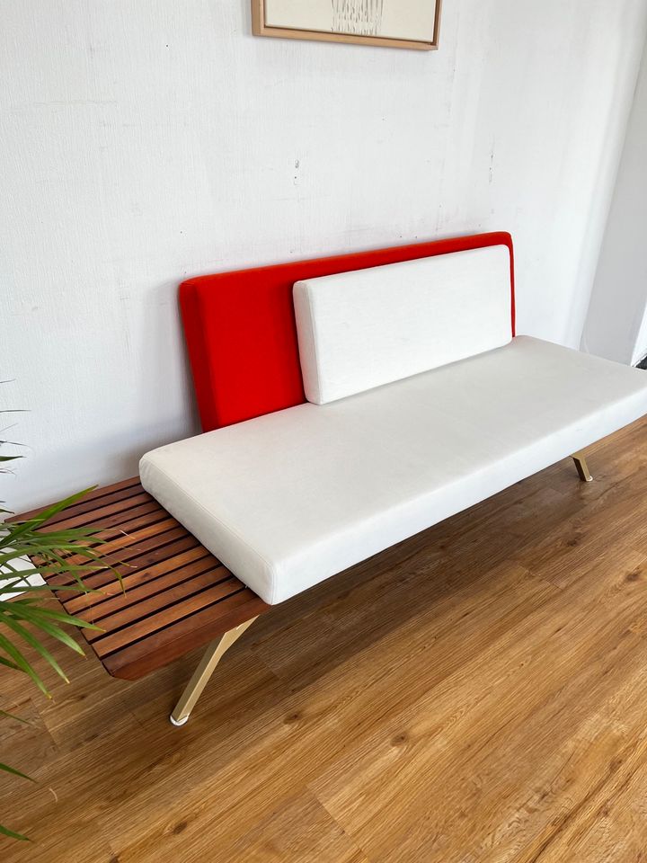 Teak Daybed Mid Century Sofa 60er Couch 70er Design Space Age in Hamburg