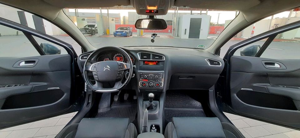Citroën C4, neu HU, neu Reifen, Sitzheizung, Bluetooth in Elchingen