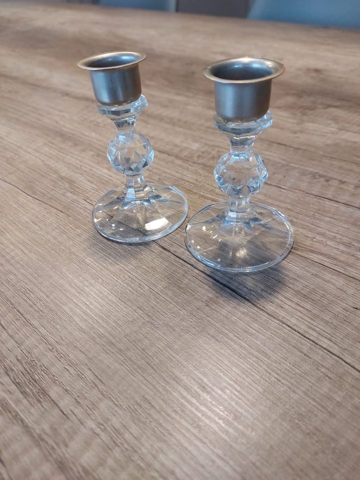 2 kleine Kerzenständer aus Glas in Magdeburg