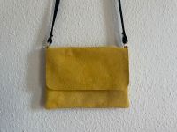 Wildleder Handtasche gelb made in Italy Mitte - Moabit Vorschau