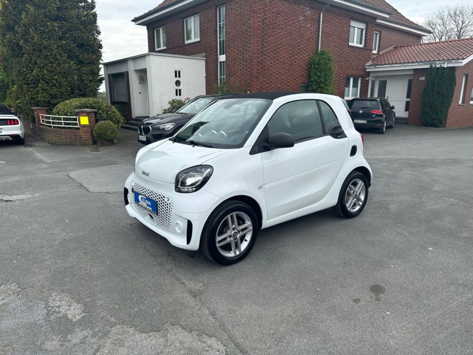 Smart ForTwo fortwo coupe electric drive/EQ/Alu/LED in Erwitte