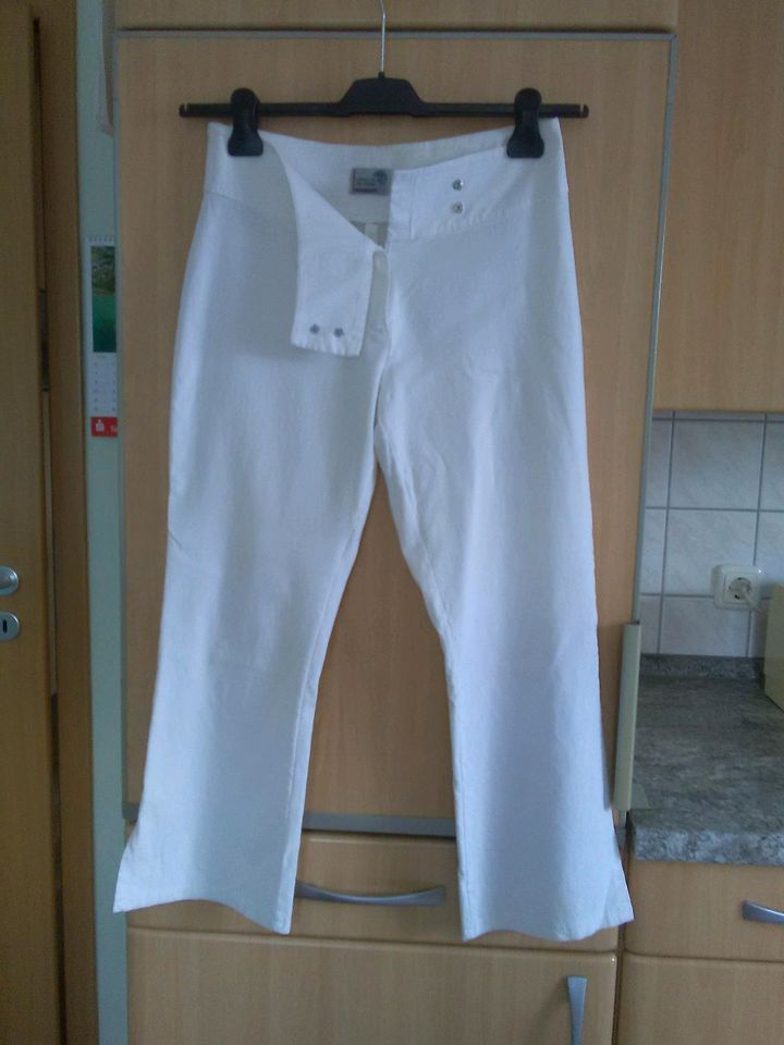 Caprihose, Sommerhose, 3/4 Länge, weiß,  Gr. 42 in Ansbach