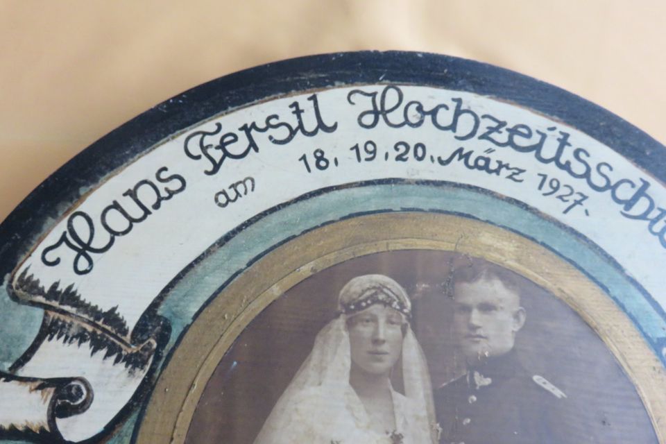 Seltene Große alte Schützen Hochzeitsscheibe Militär in Johanniskirchen