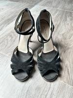 High heel Riemchenpumps, echtes Wildleder, Anna Kern Nordrhein-Westfalen - Kerpen Vorschau