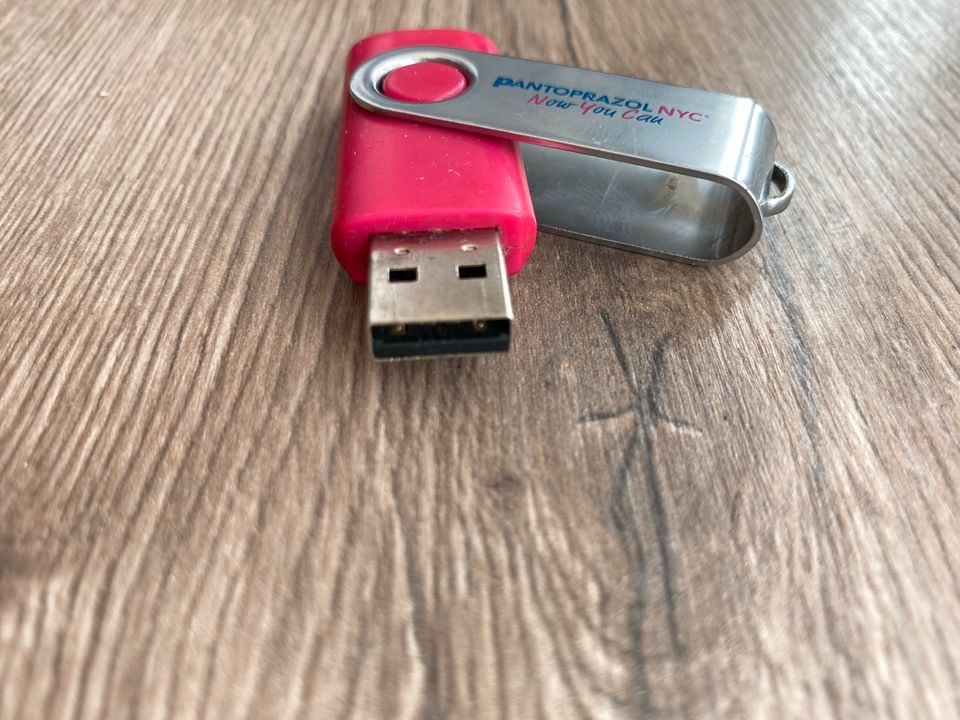 USB Stick Pantoprazol NYC Basic Line Rot Rosa 1GB in Tuttlingen