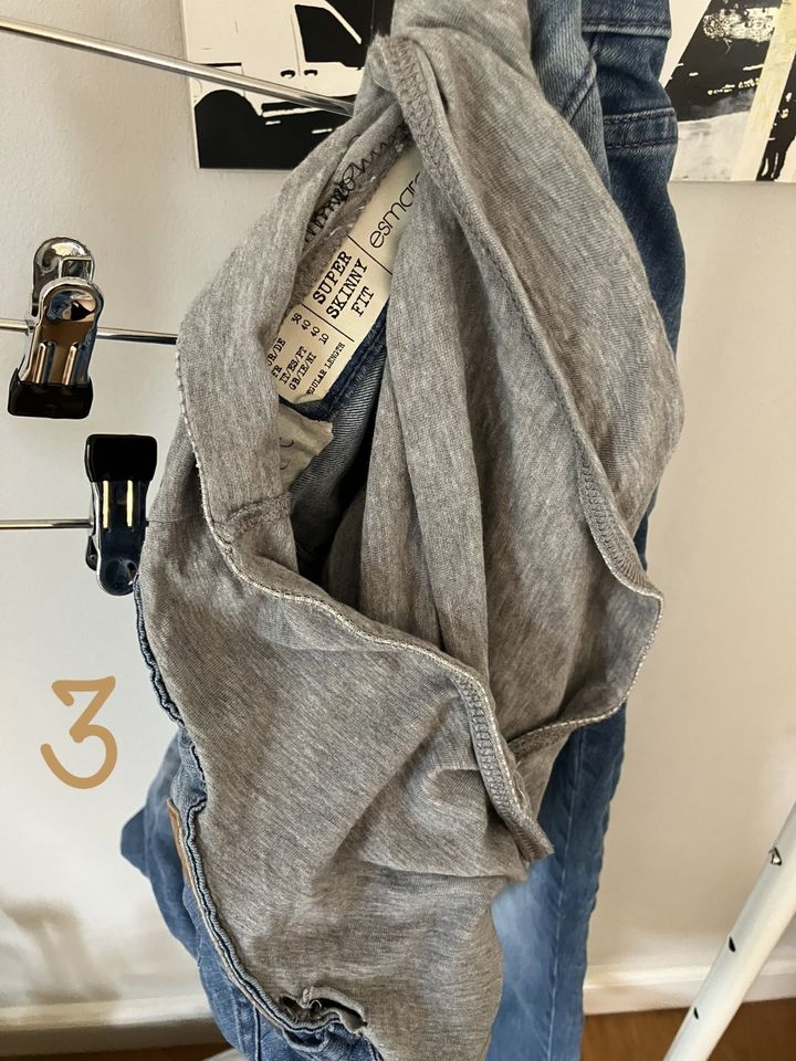 Umstandskleidung:7 lange Jeans und 1 Stoffhose Gr.M/36-40 in Marburg