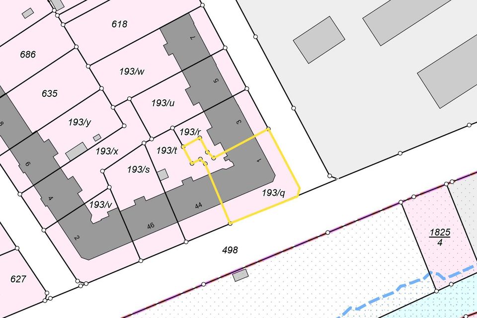 MFH mit 13 zu realisierenden Wohneinheiten nach Sanierung in beliebter Lage von Chemnitz in Chemnitz