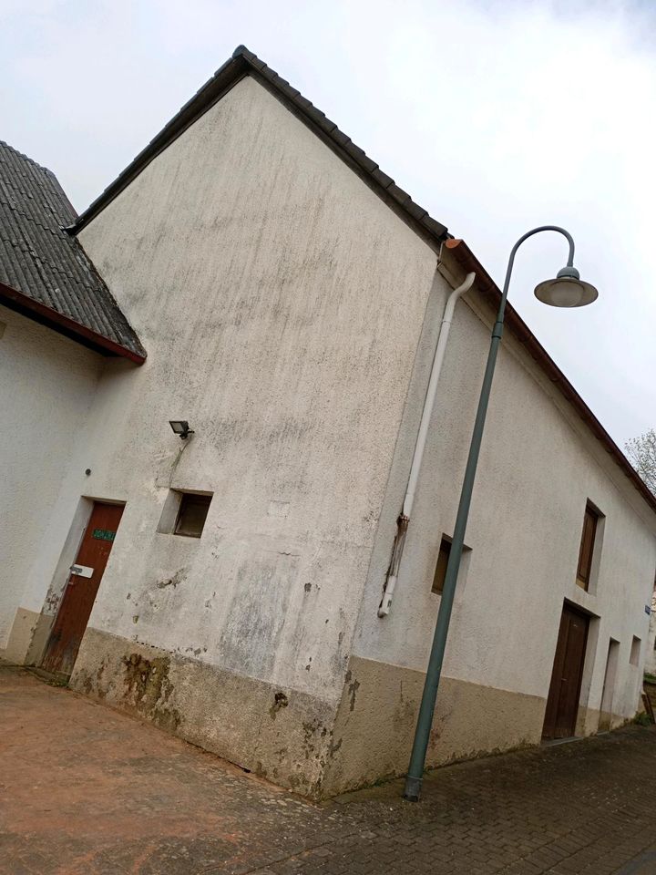 Haus mit scheune in Binsfeld  zu Verkaufen in Niersbach