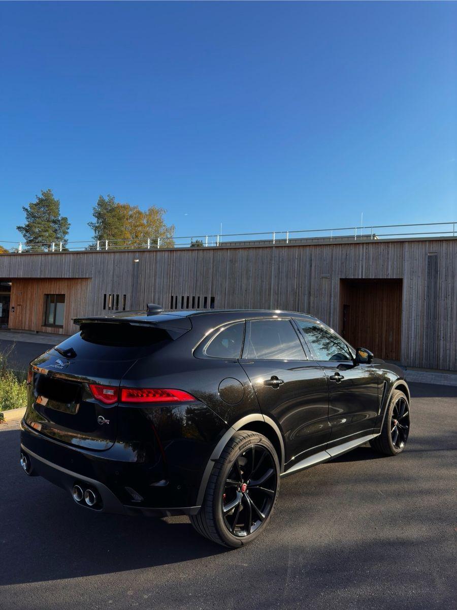 Abbildung des Autos Jaguar F-Pace SVR - AHK-…