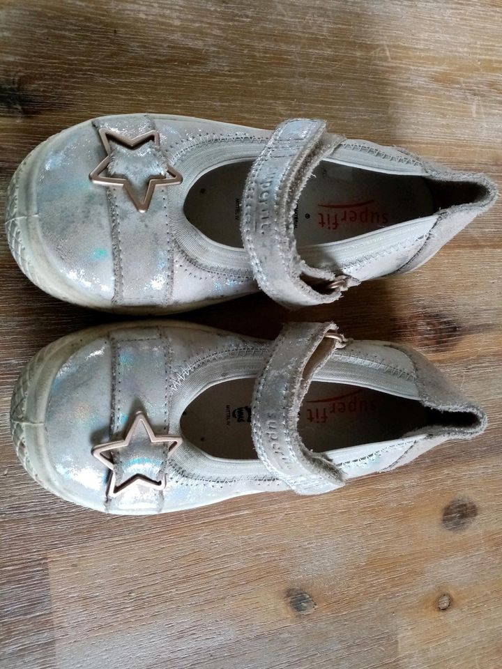 Superfit Ballerina beige metallic mit Sternschnalle Gr. 25 in Gunzenhausen