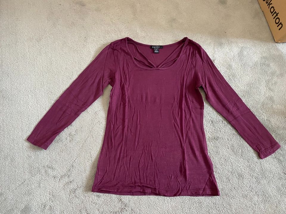 Verschiedene Tops Pullover Zara vero Moda Nike XS S in Neusäß