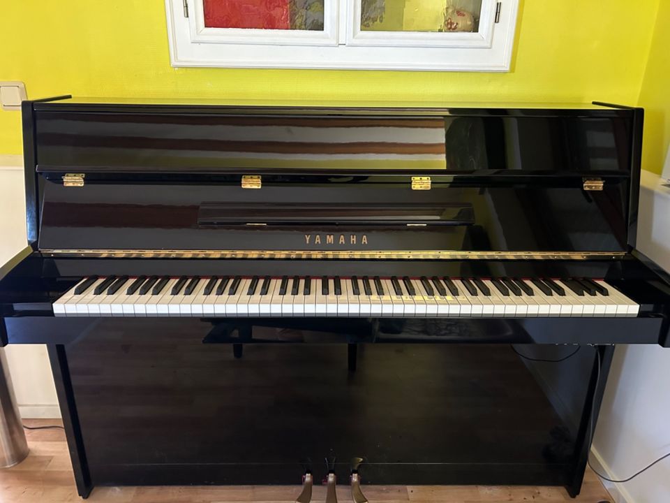 Klavier Yamaha P112-Silent in Saarbrücken