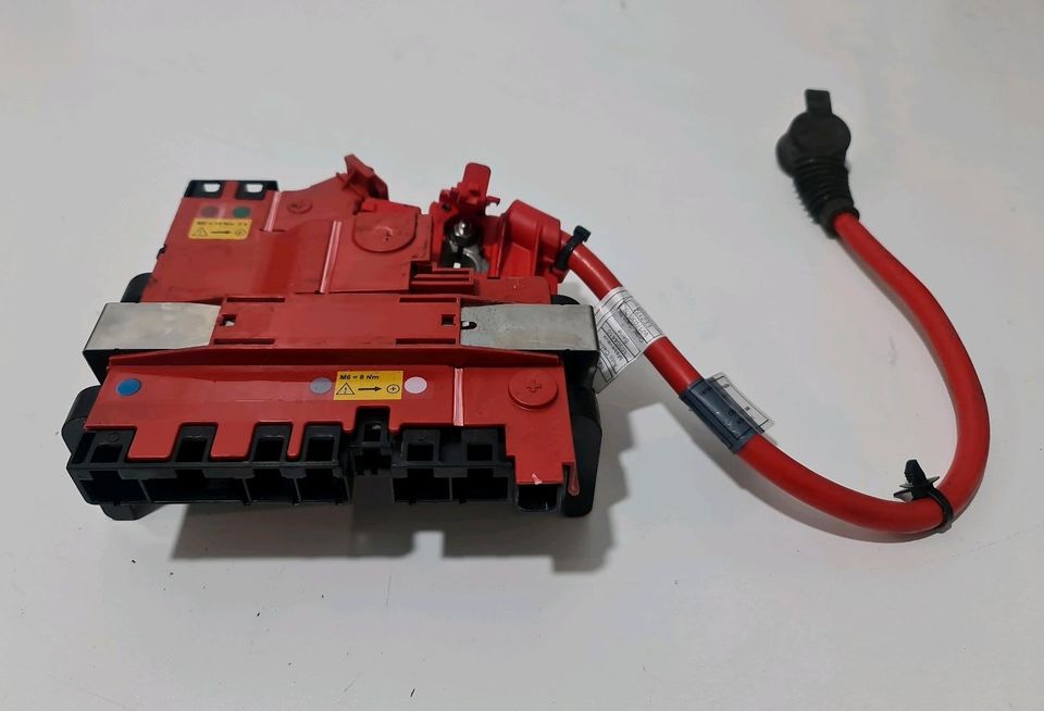 BMW F01 F02 F7 F10 F11 Batterie Kabel Plus Stromverteiler 9240490 in Alsdorf