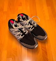 ADIDAS TUBULAR Sneakers weiß - US 10 EU 44 - Artikel S74918 Hamburg-Nord - Hamburg Barmbek Vorschau