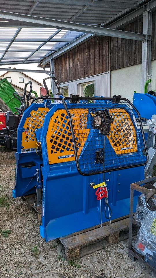 Binderberger Seilwinde 5,5 to. Hydraulisch mit Funk, Seilausstoß in Tännesberg