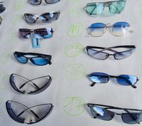 Blue Vintage Sonnenbrille Blau / Lila Gläser ●☆● Nordrhein-Westfalen - Solingen Vorschau