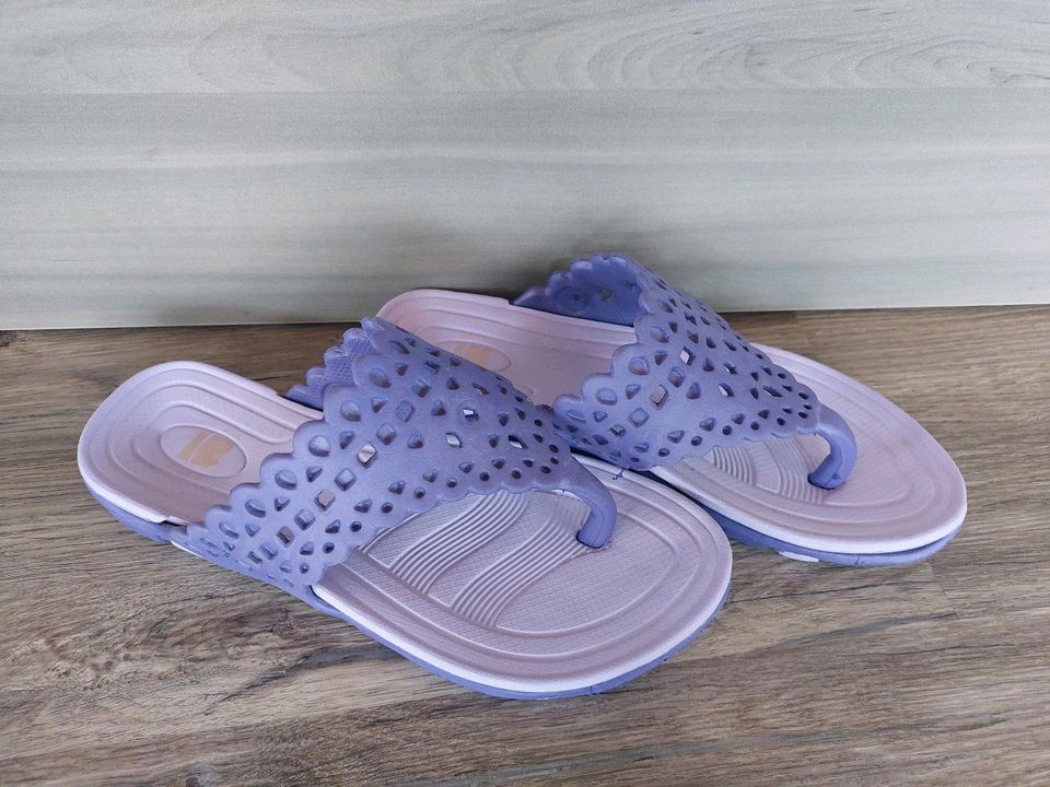 NEU Badeschuhe Flip Flops Gr. 36 in Buchdorf