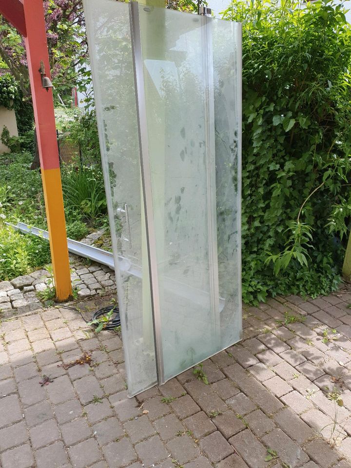 Camargue Duschtrennwand aus Glas zu verschenken in Schwetzingen